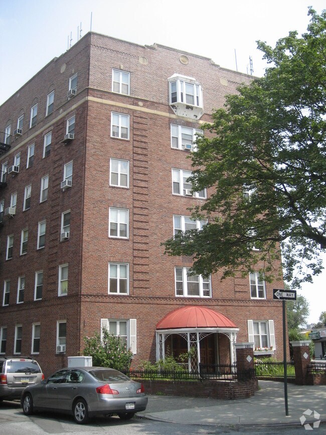 Primary Photo - Windsor Terrace Apartments