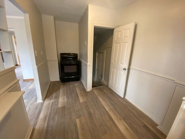 Foto del edificio - Affordable 2BR Single-Family Home Near Everything