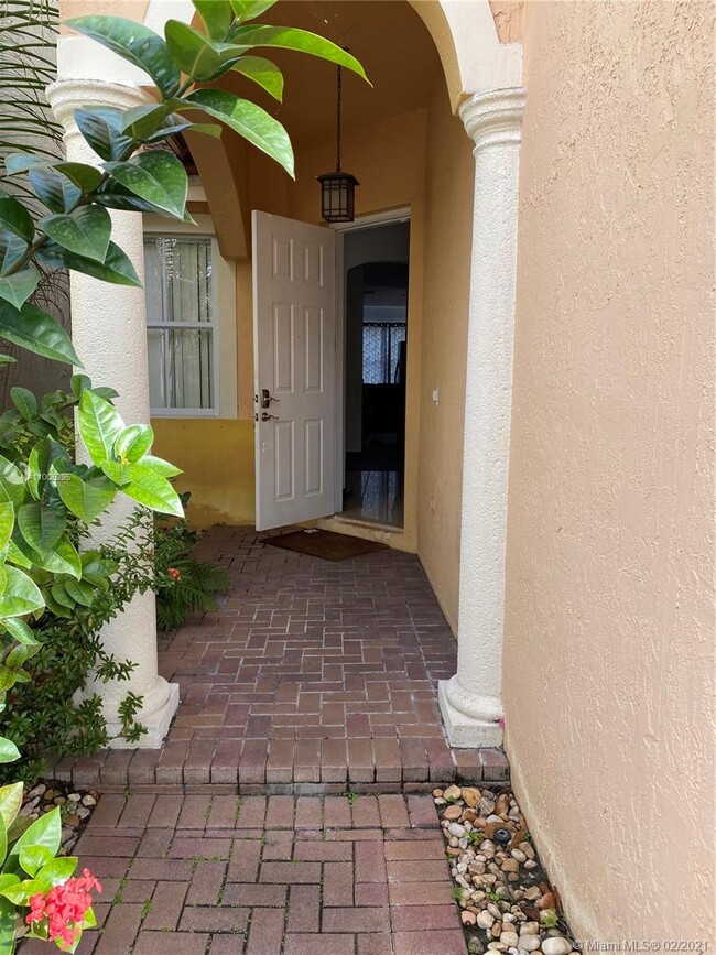 Building Photo - 8407 NW 109th Ct