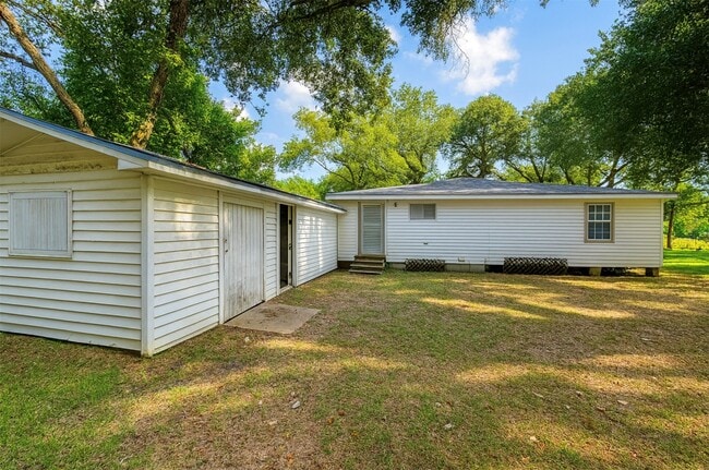 Building Photo - 5717 Eunice St