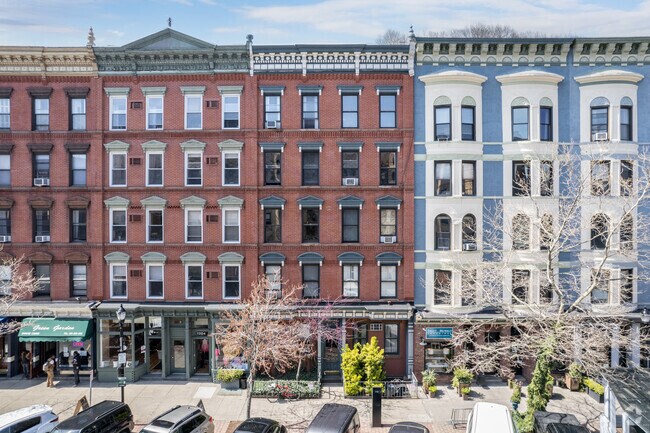 Building Photo - 1206 Washington St