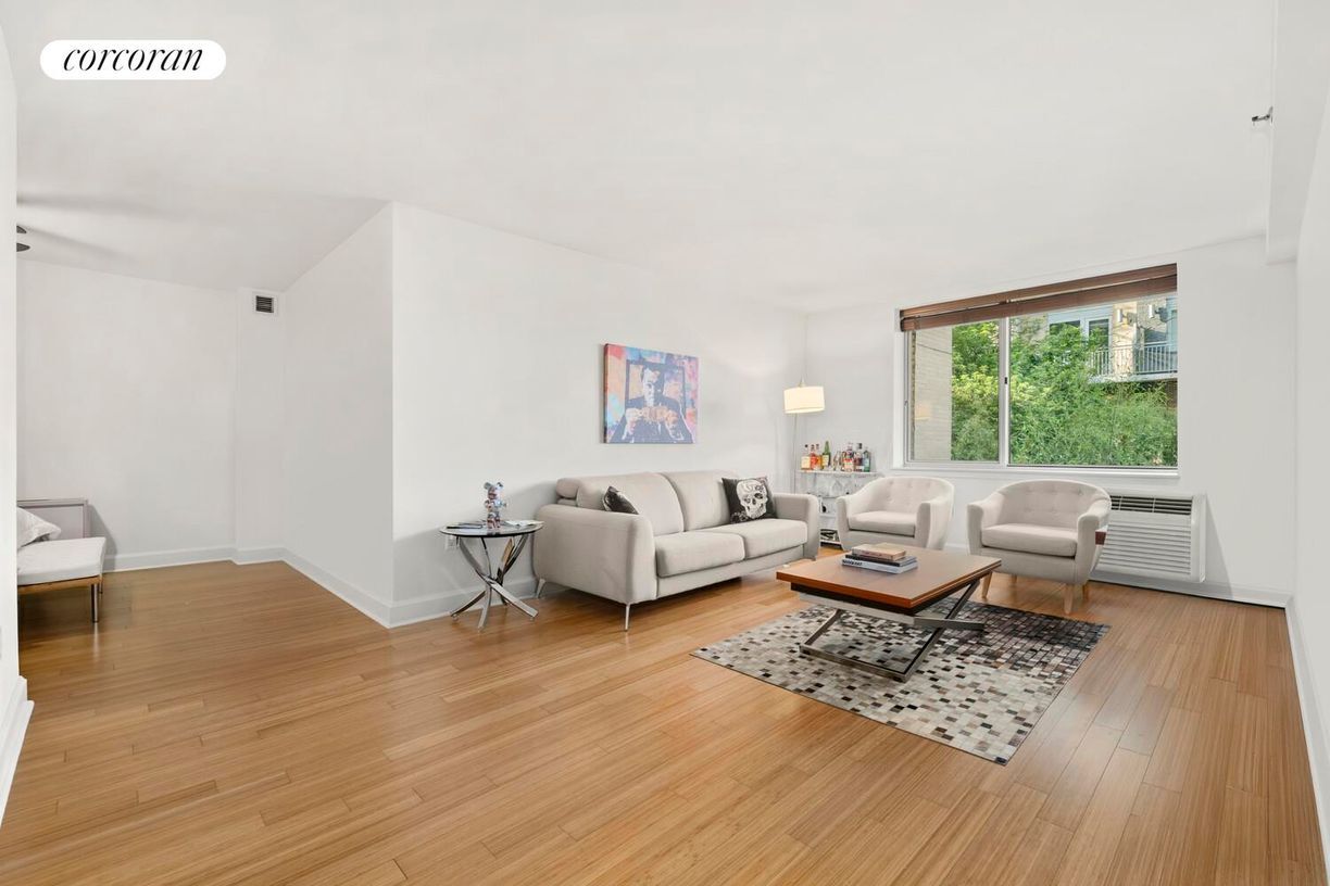 Foto principal - 505 W 47th St