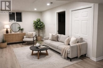 Building Photo - 52 Nisbet Dr