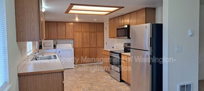 Foto del edificio - 504 Moore St