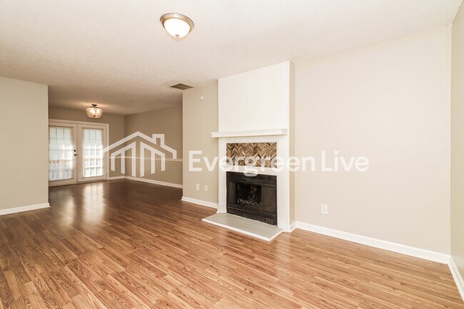 Foto del edificio - 4947 Farmstead Ct NE