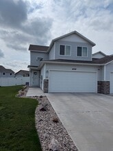 Building Photo - 4008 Medicine Man Trl