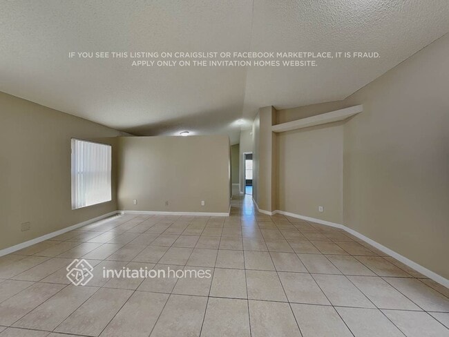Foto del edificio - 1990 NW 188th Ave
