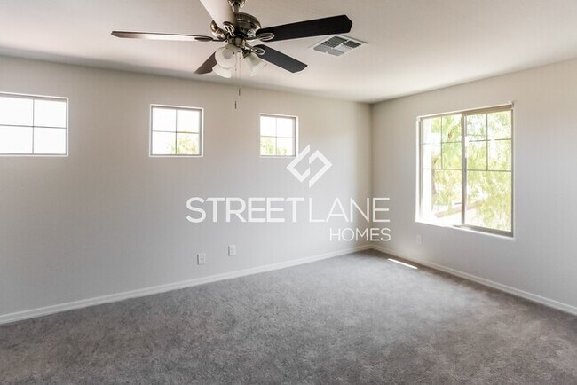 Building Photo - Charming 4 bedroom home in Avondale!