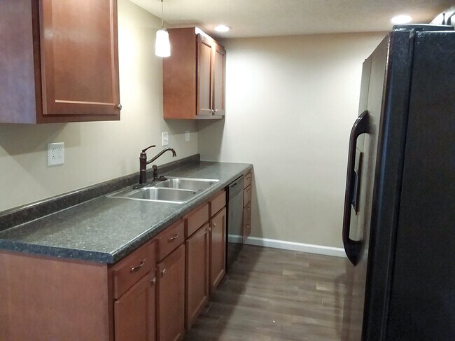 Foto del edificio - 307 1/2 N Washington St