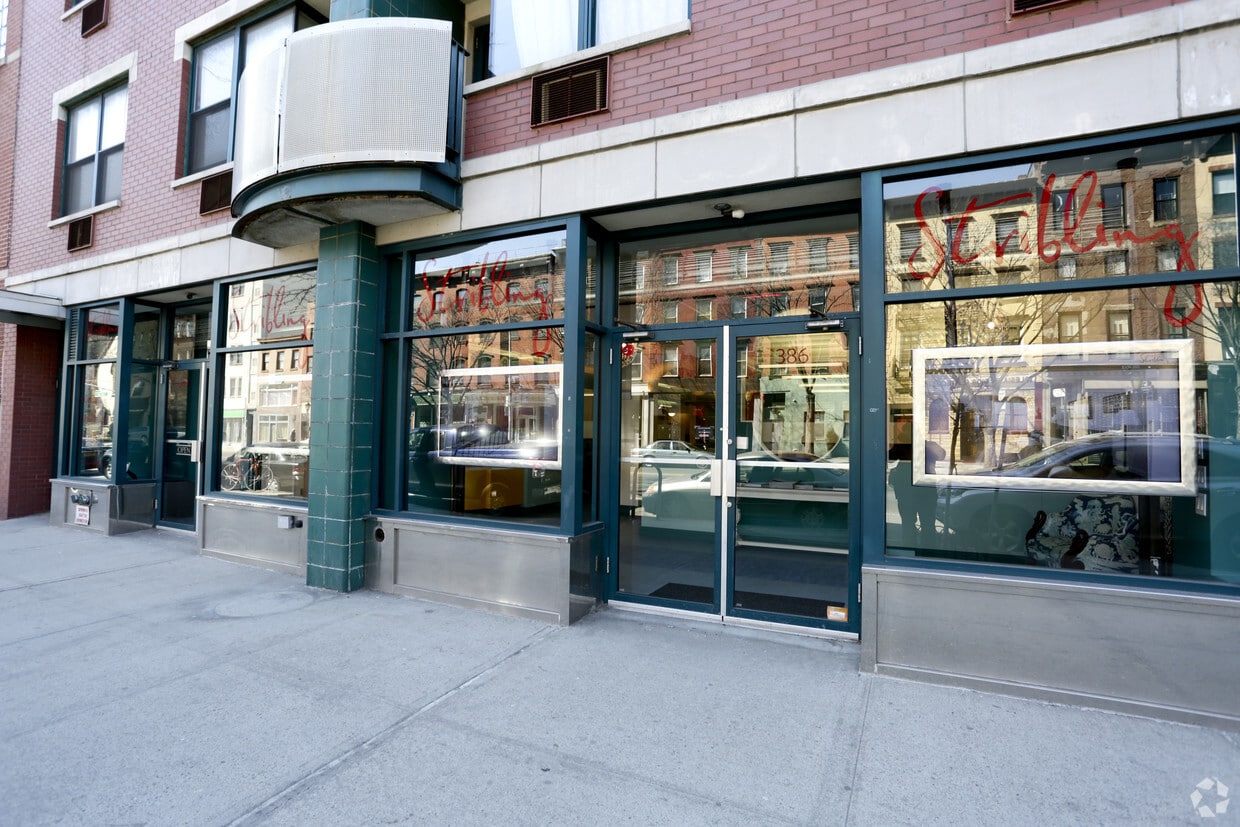 Building Photo - 384-386 Atlantic Ave