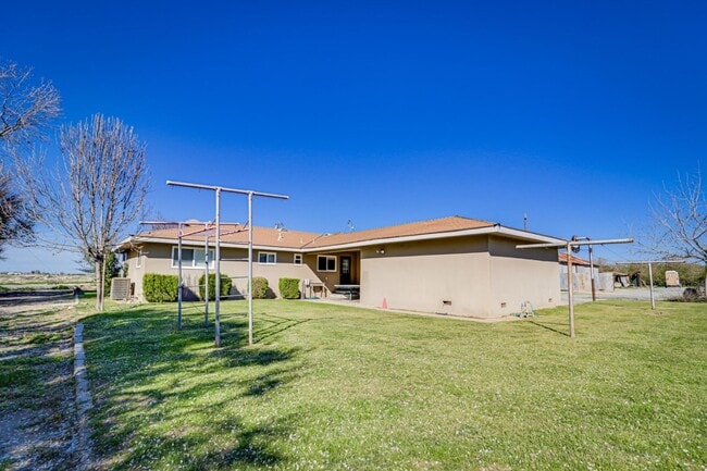 Foto del edificio - 22157 Brimhall Rd
