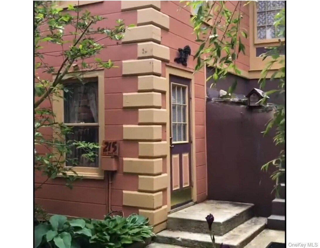 Foto del edificio - 215-217-217 Old Rte 22