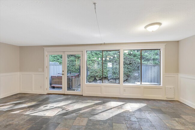 Foto del edificio - 2440 140th Ave NE