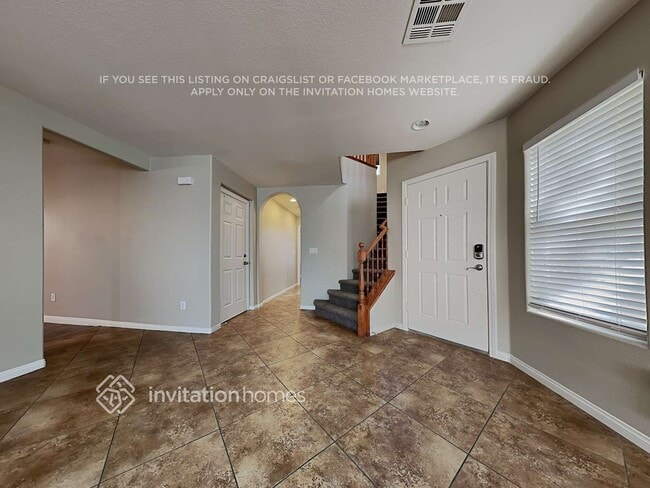 Building Photo - 8843 S Canyon Saddle St