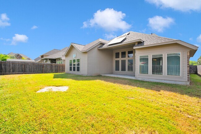 Foto del edificio - 8823 Haystack Rd