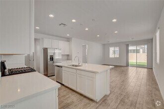Building Photo - 9922 Angel Valley Dr