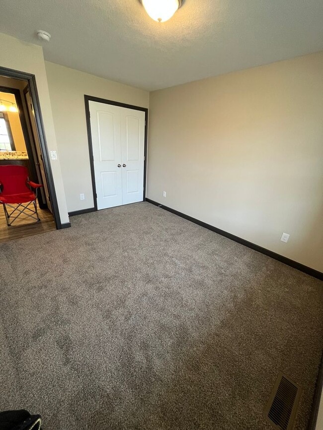 Foto del edificio - 5062 Catawba Pl Ln