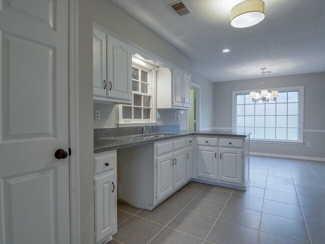 Foto del edificio - Renovated in Germantown Trails!