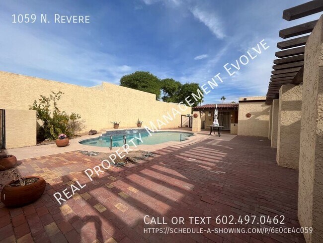 Foto del edificio - Move in Ready! Pool Maintenance Included!