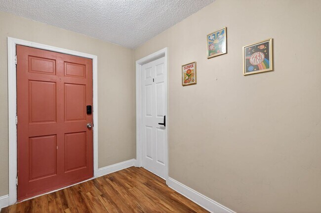 Foto del edificio - 1781 Coral Point Dr