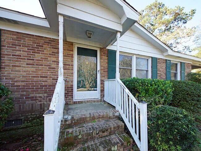 Foto del edificio - 825 Dills Bluff Rd