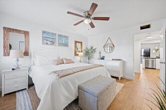 Building Photo - 1605 S US Hwy 1