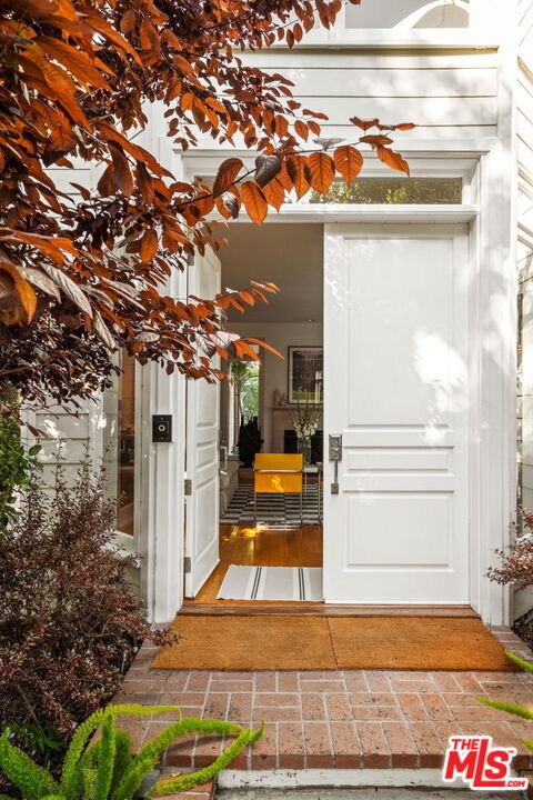 Foto del edificio - 454 Sycamore Rd