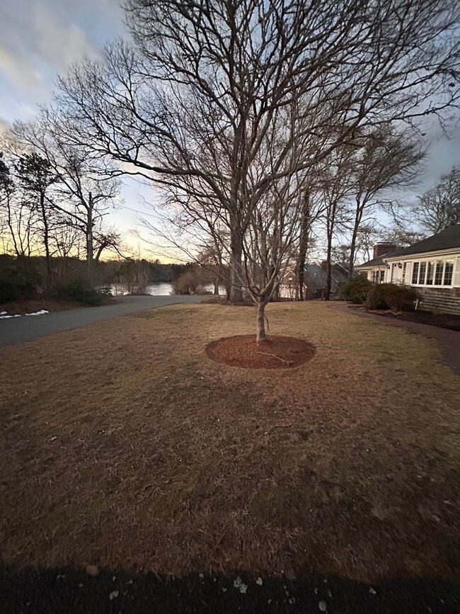 Foto del edificio - South Yarmouth Pond View Ranch