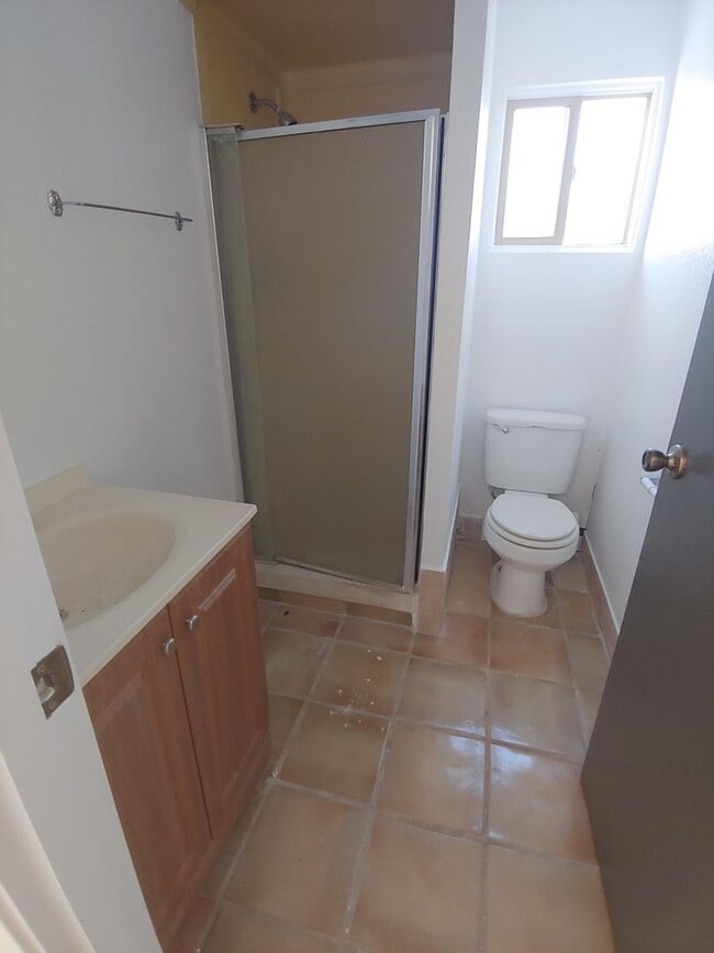 Building Photo - 2 Bedroom 1 Bath- House