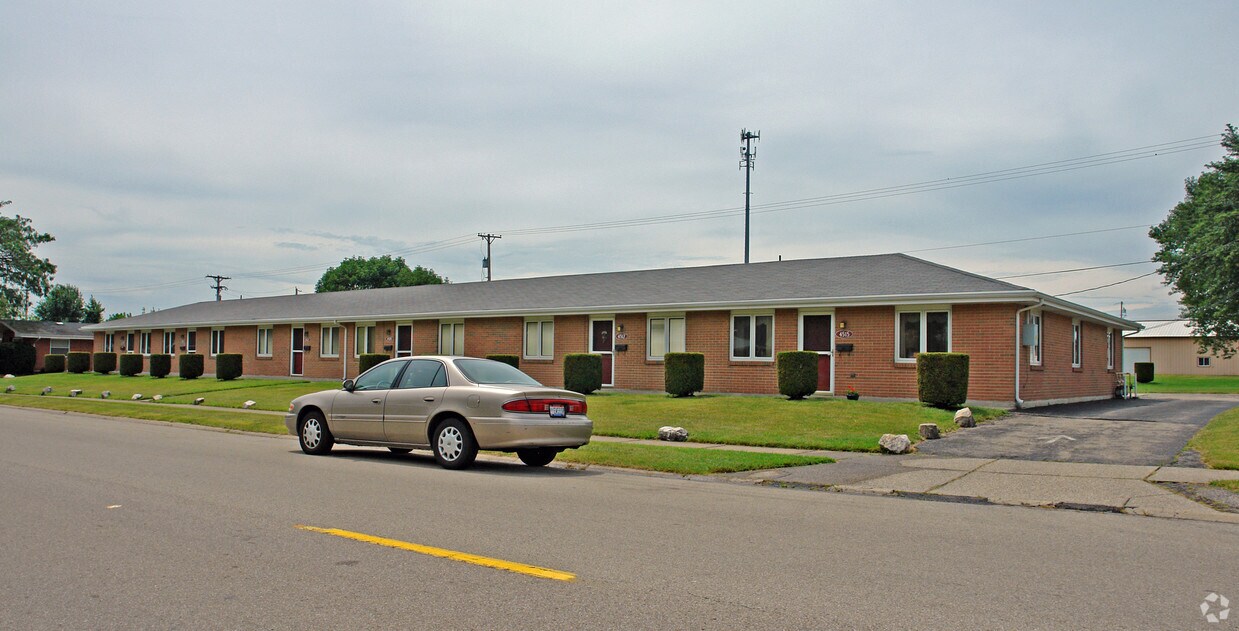 Primary Photo - 4515-4525 Croftshire Dr