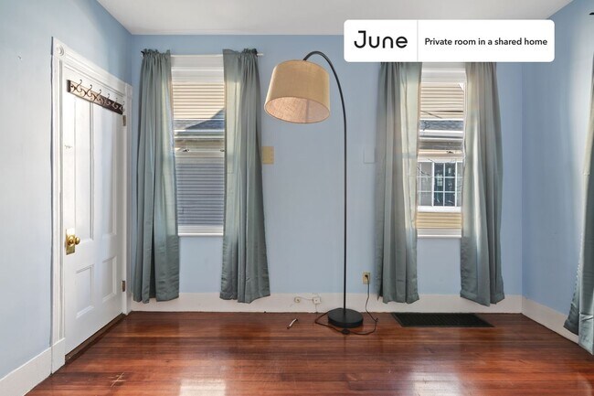 Building Photo - Room in Shared 6 bed/2 bath home in Allston
