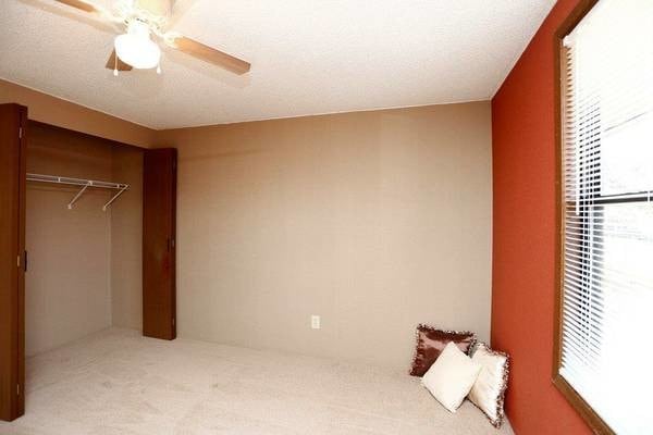 Building Photo - Heathmoore