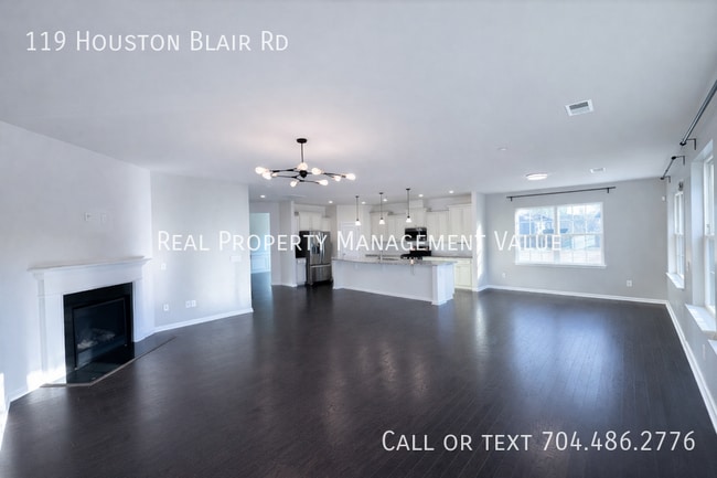 Foto del edificio - 119 Houston Blair Rd