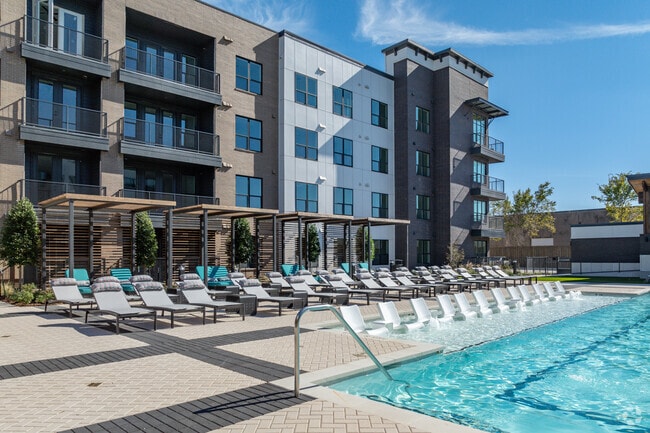 Pool - Artistry Design District