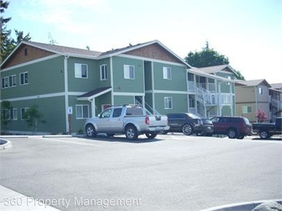 Primary Photo - 155 NE Kettle St