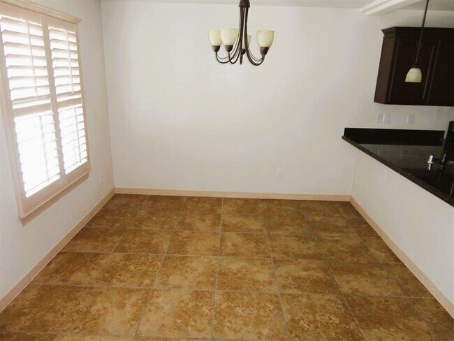 Building Photo - Dazzling Eastside Home With Refrigerated Air Situated On Large Cul De Sac Lot In Quiet Neighborhood