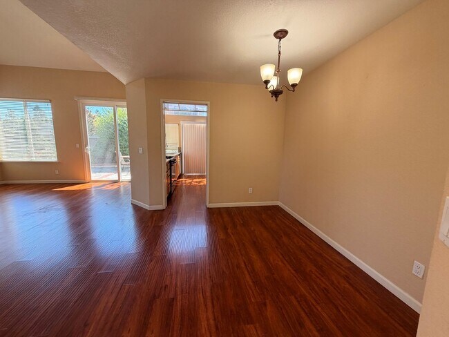 Building Photo - Beautiful Spacious Two Story Home in Pleasanton!