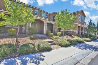 Building Photo - 3173 Arco Ave