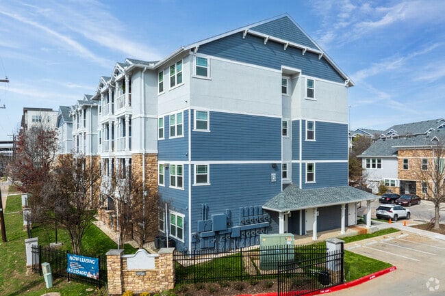 Building Photo - Arbors at Creekside Apartments