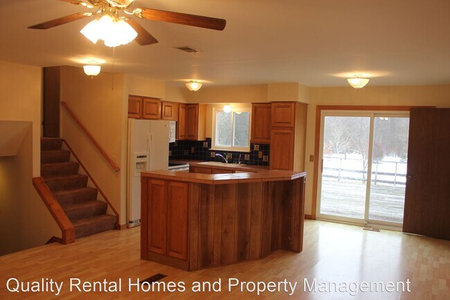Foto del edificio - 3 br, 1.5 bath House - 2302 Gibson