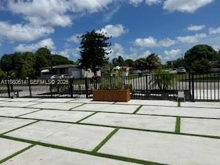 Foto del edificio - 1001 NW 148th St