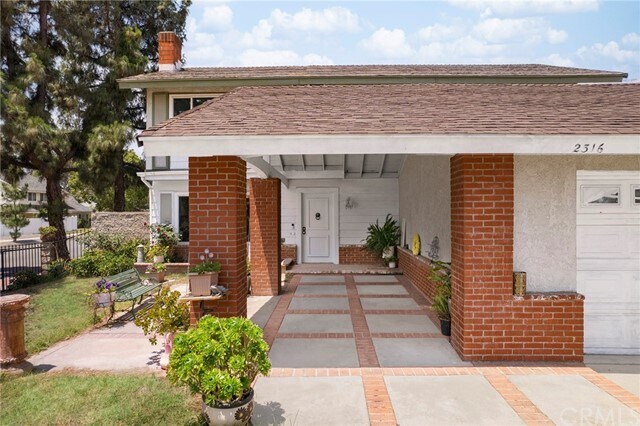 Building Photo - 2316 S Malcolm Ave
