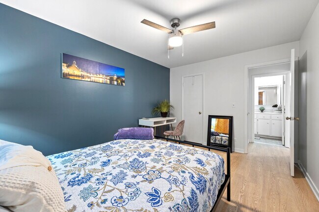 Foto del edificio - 5117 N East River Rd