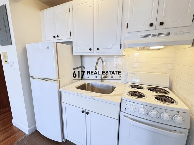 Foto del edificio - 64 Brighton Ave