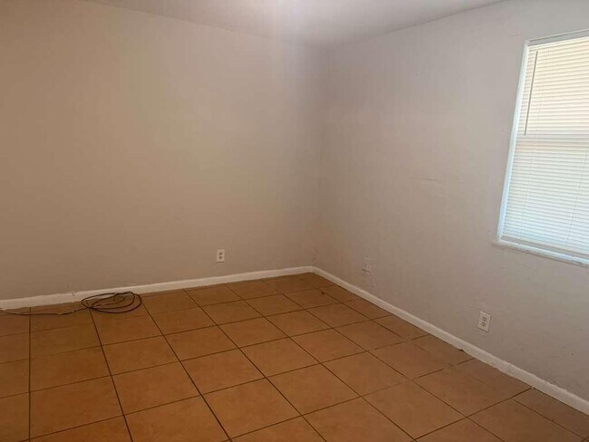 Foto del edificio - 314 Douglass Ave