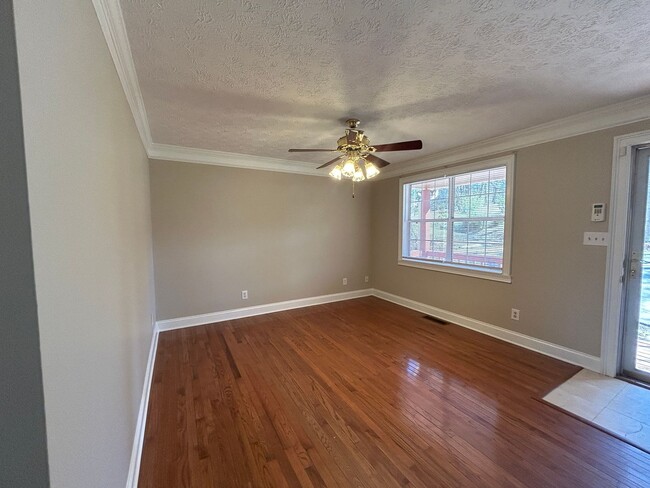 Foto del edificio - Charming 2 Bed 1.5 Bath in Athens, Ga