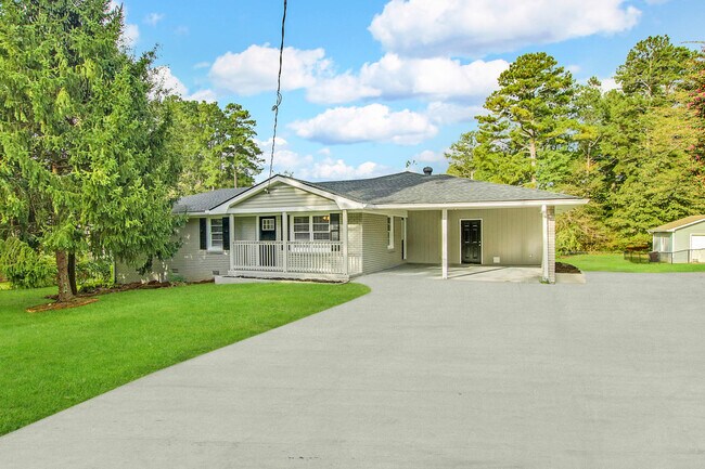 Building Photo - 2870 New Macland Rd