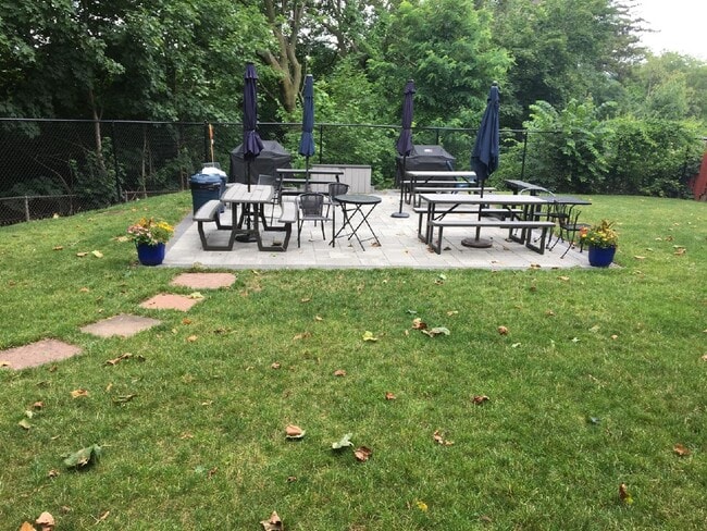 Photo - 152 N Broadway Apartment