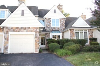 Building Photo - 88 Highpoint Dr