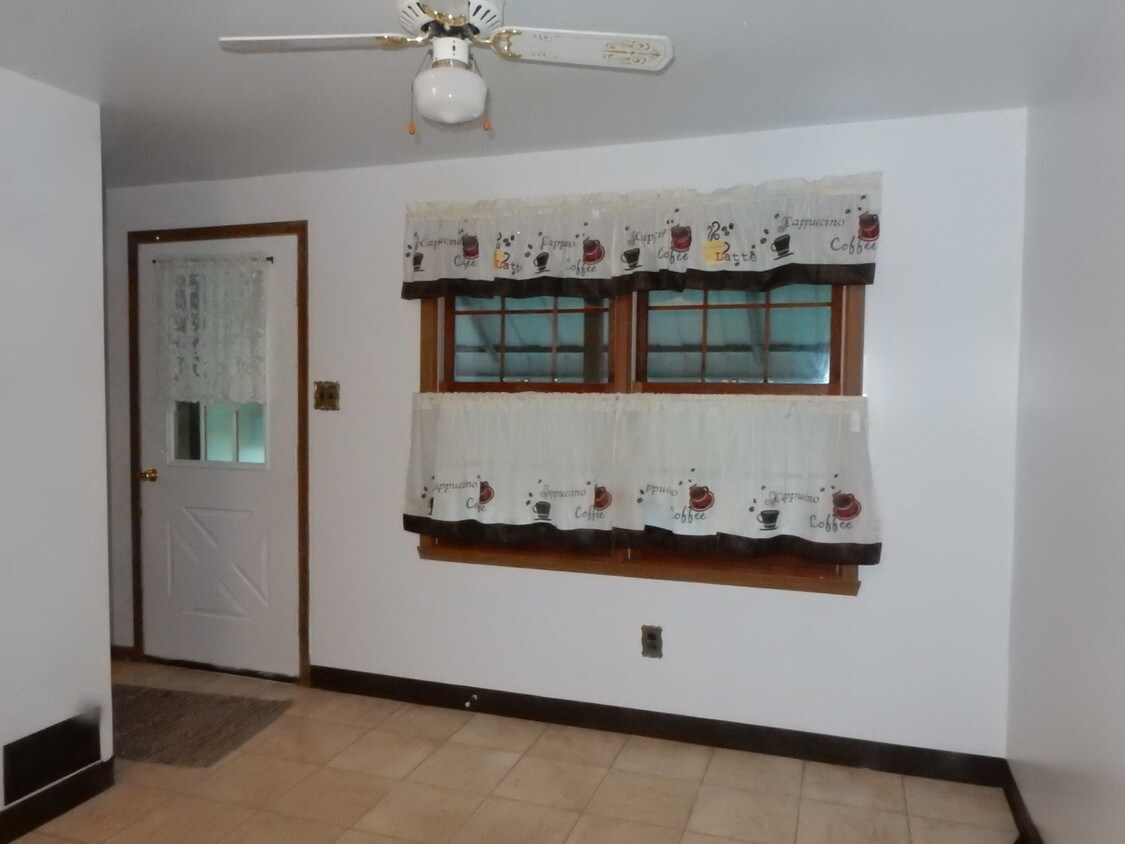 208 5th Ave, Ford City, PA 16226 House Rental in Ford City, PA
